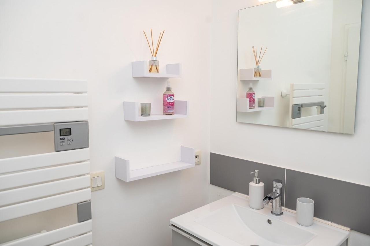 Eirene - Chessy Apartment Ngoại thất bức ảnh